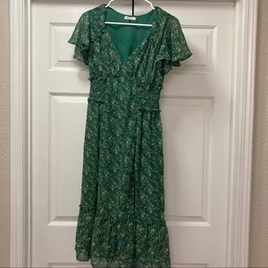 Emerald floral flowy dress